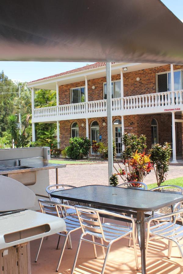 Aston Motel Yamba Eksteriør bilde